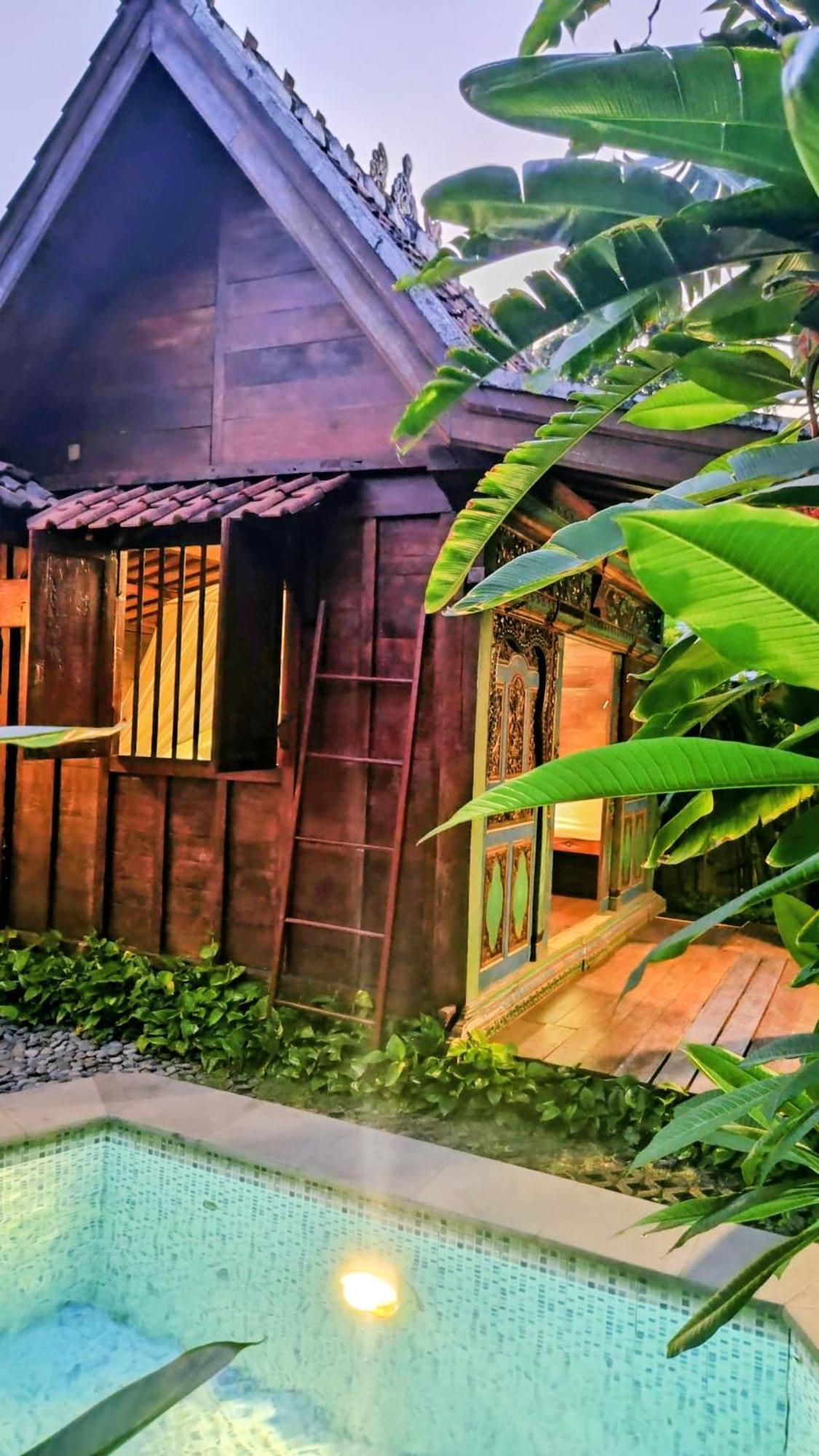 Wooden Villa Private Pool